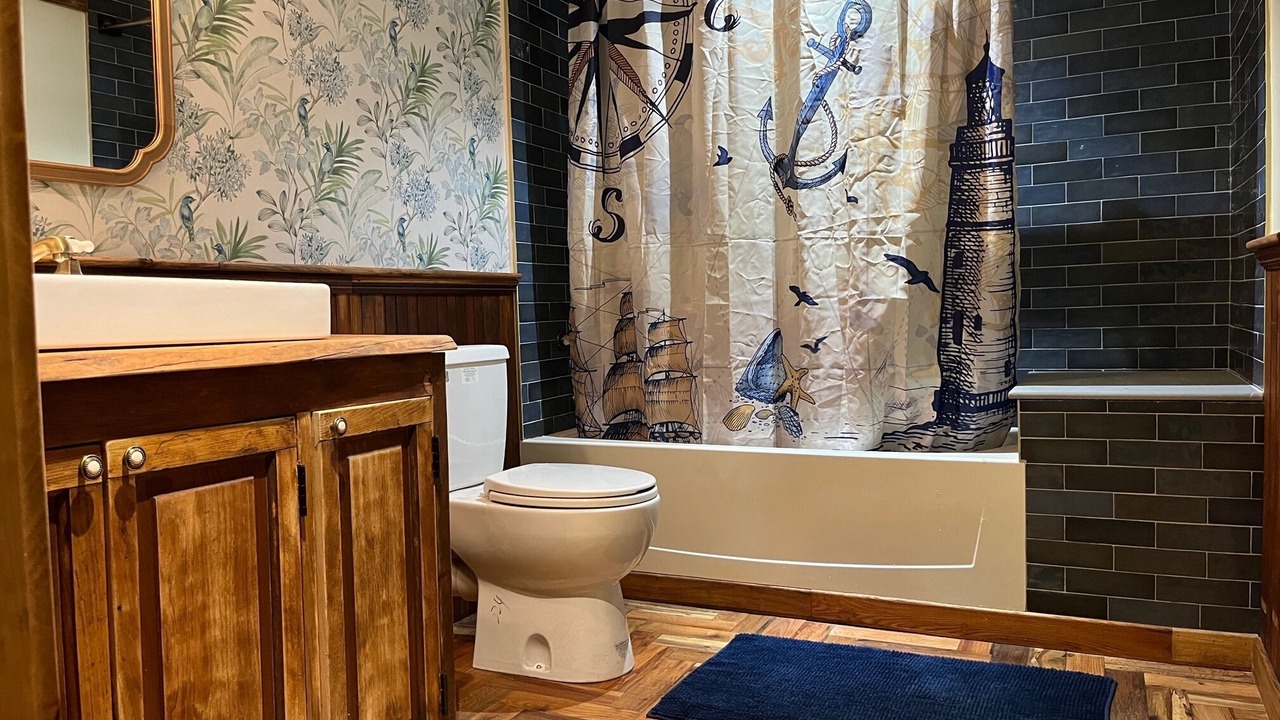 Photo of Bathroom in Long Eddy