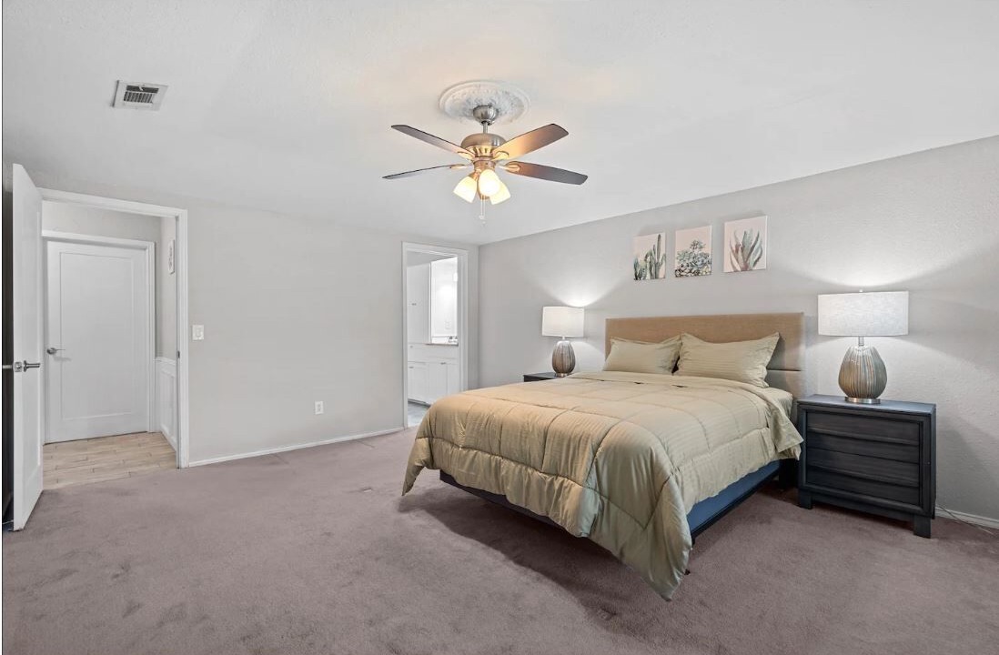 Photo of Bedroom in Allen