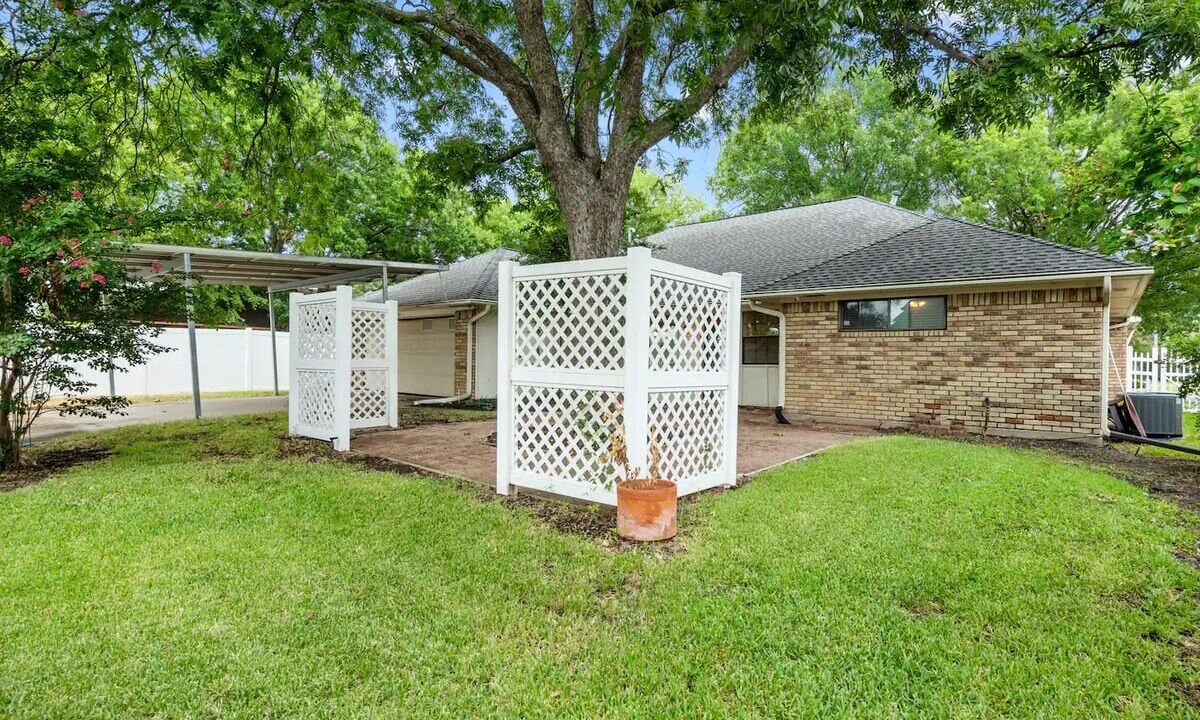 Photo of Outdoor in Allen