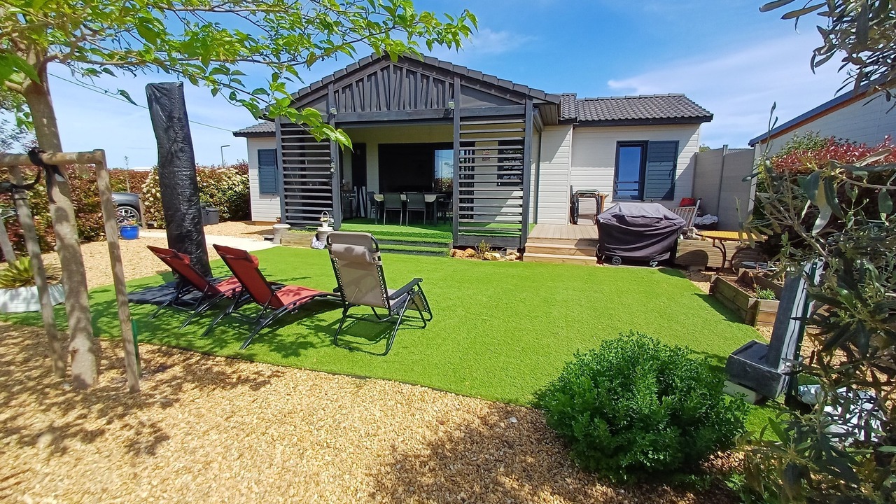 Photo of Patio Balcony in Pomerols