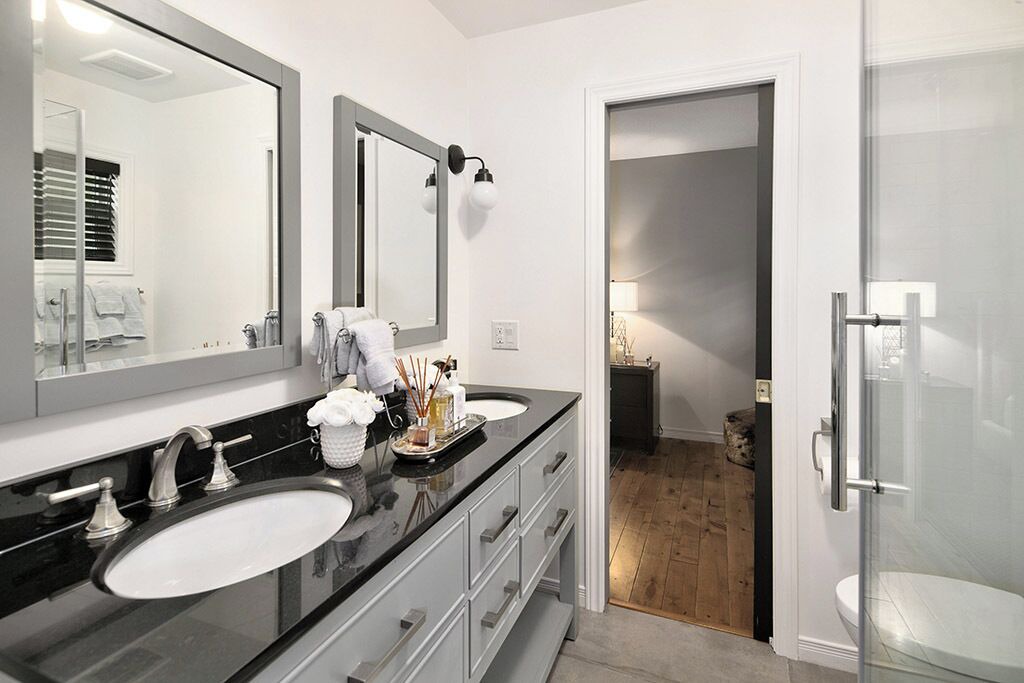 Photo of Bathroom in Wasaga Beach