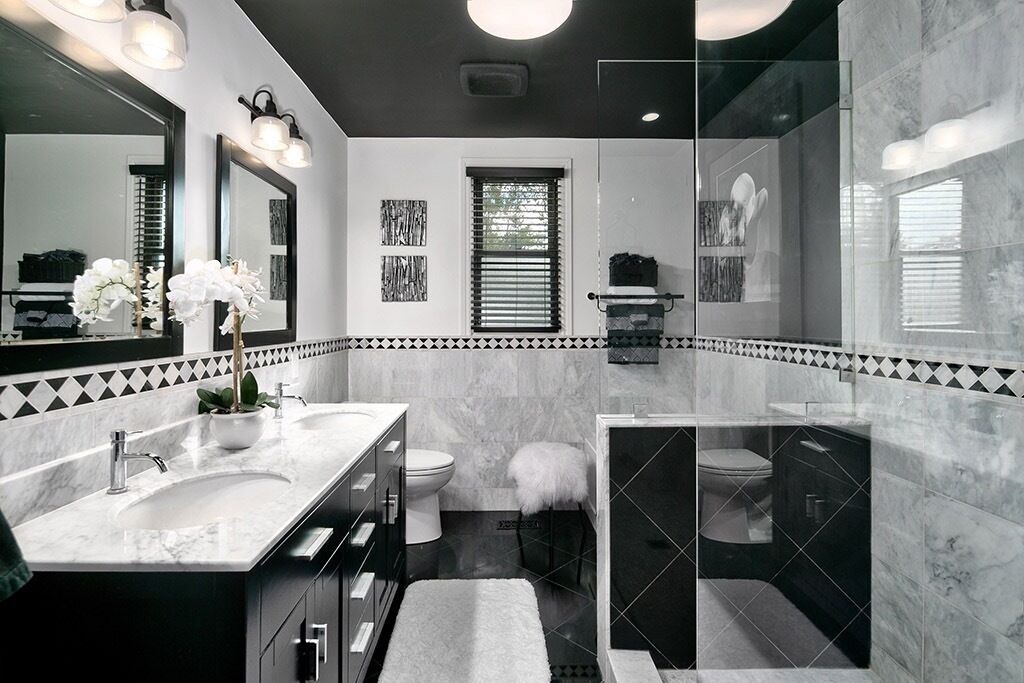 Photo of Bathroom in Wasaga Beach