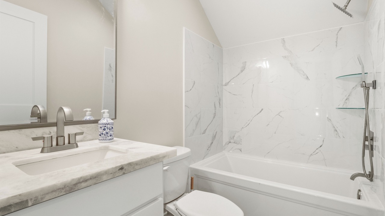 Photo of Bathroom in Negreet