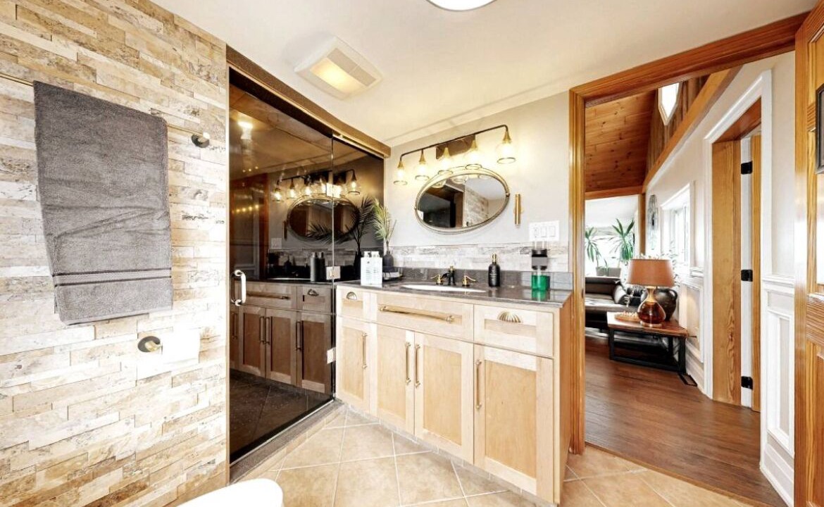 Photo of Bathroom in Bowmanville