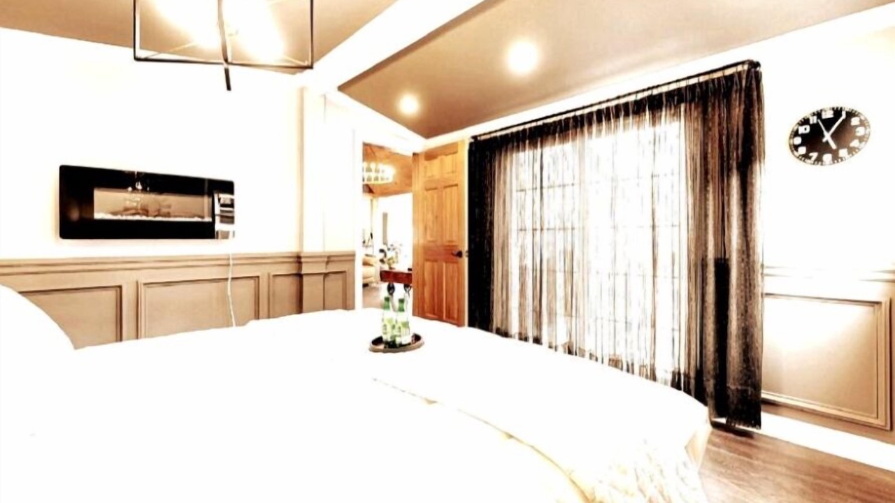 Photo of Bedroom in Bowmanville