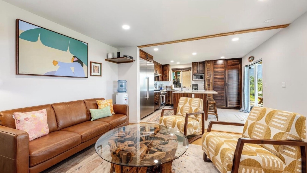 Photo of Livingroom in Waialee