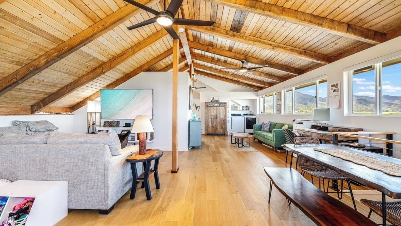 Photo of Livingroom in Waialee