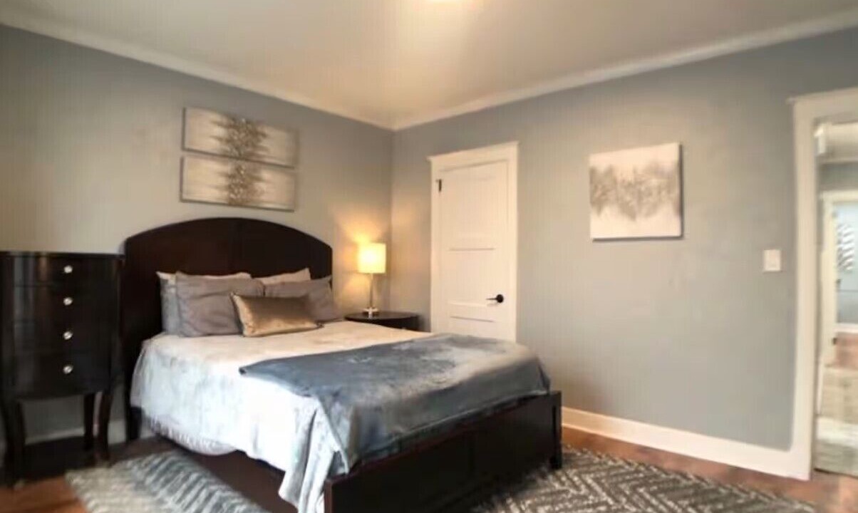 Photo of Bedroom in Mountlake Terrace