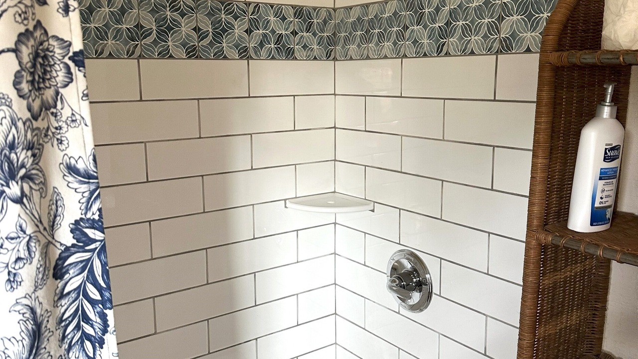 Photo of Bathroom in Pointblank