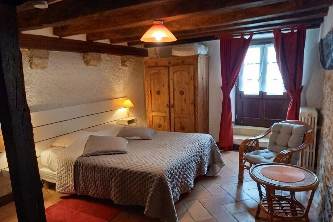 Photo of Bedroom in Givry