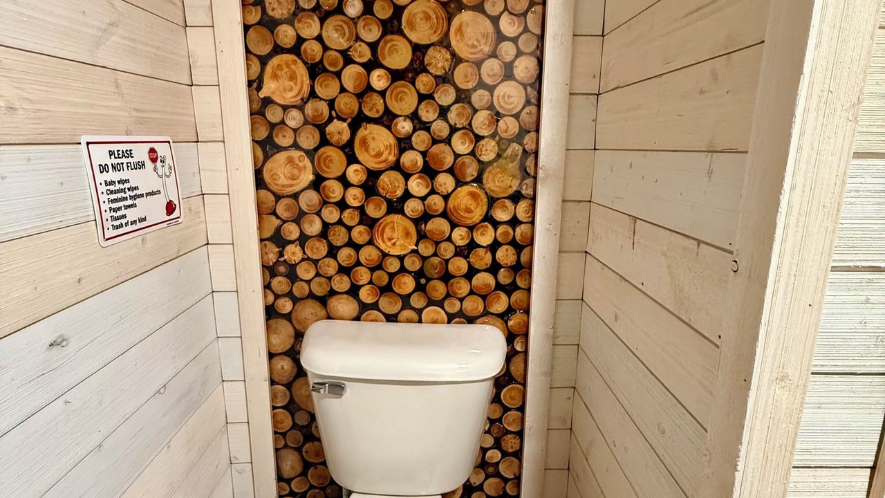 Photo of Bathroom in Hazelhurst