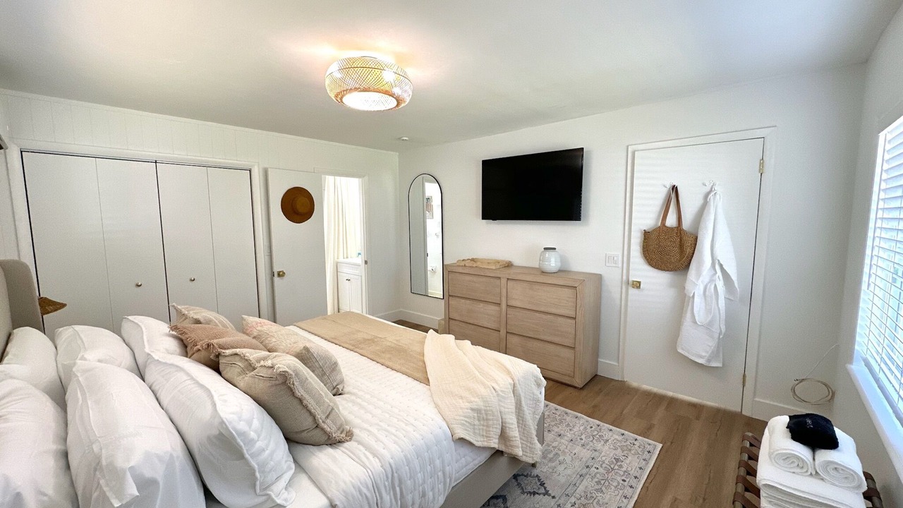 Photo of Bedroom in Seven Acres