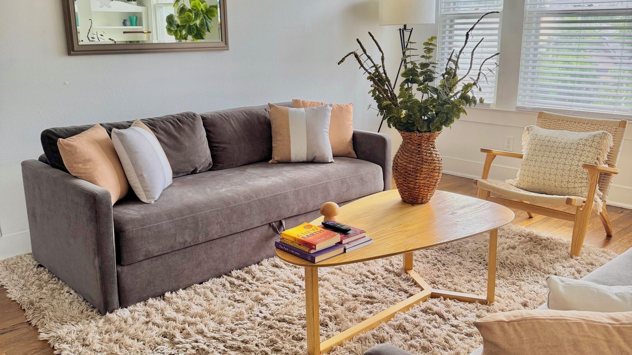 Photo of Bedroom in River Road