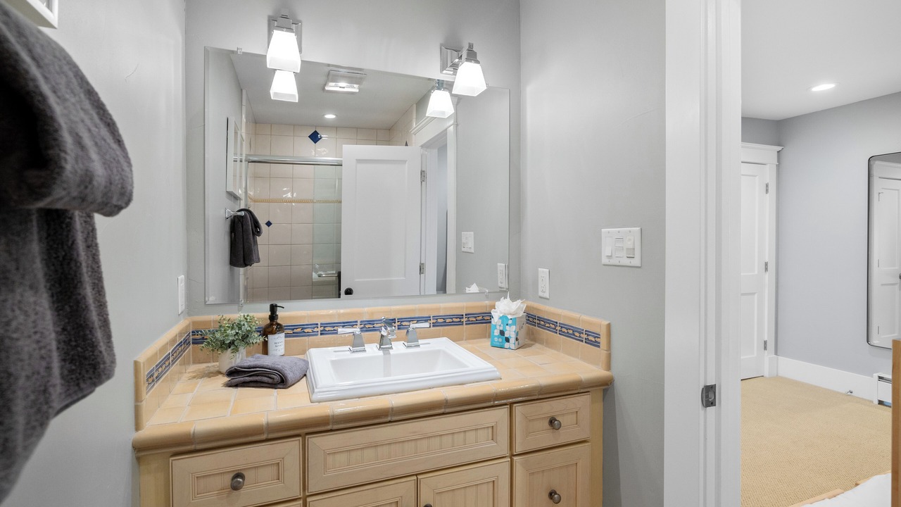 Photo of Bathroom in Tahoya Shores
