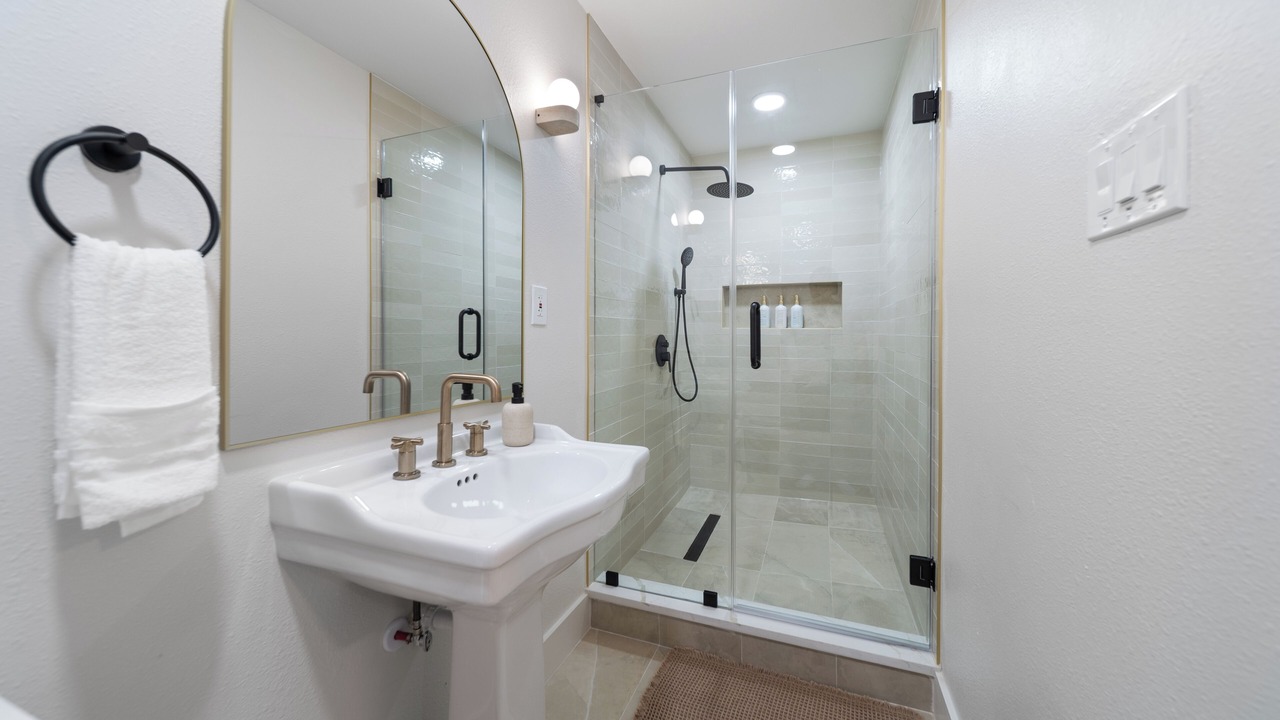 Photo of Bathroom in Greater East End