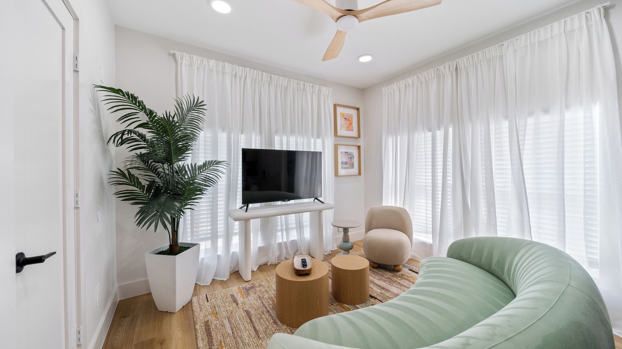 Photo of Livingroom in Greater East End