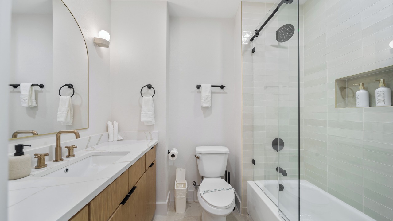 Photo of Bathroom in Greater East End