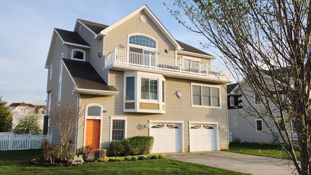 Photo of Outdoor in Admiral Estates