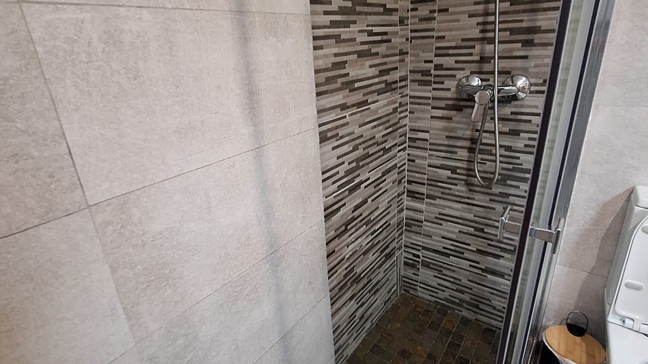 Photo of Bathroom in El Camp de l'Arpa del Clot