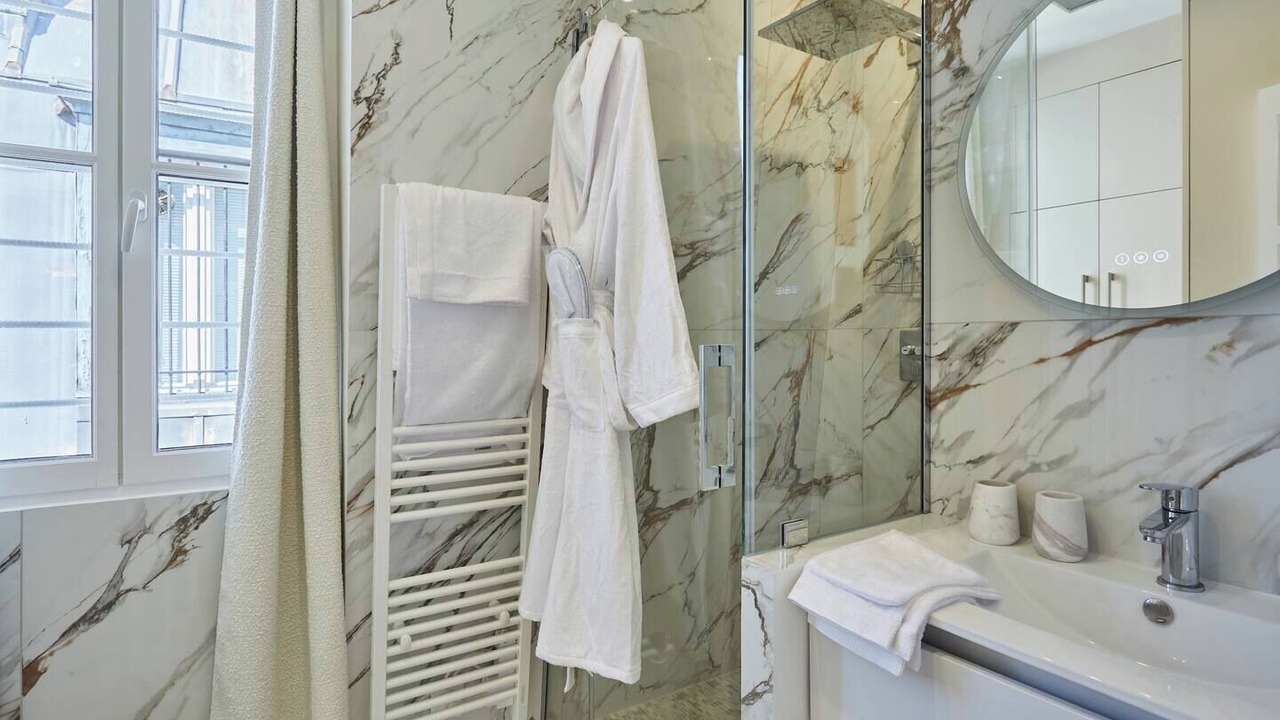 Photo of Bathroom in Odeon