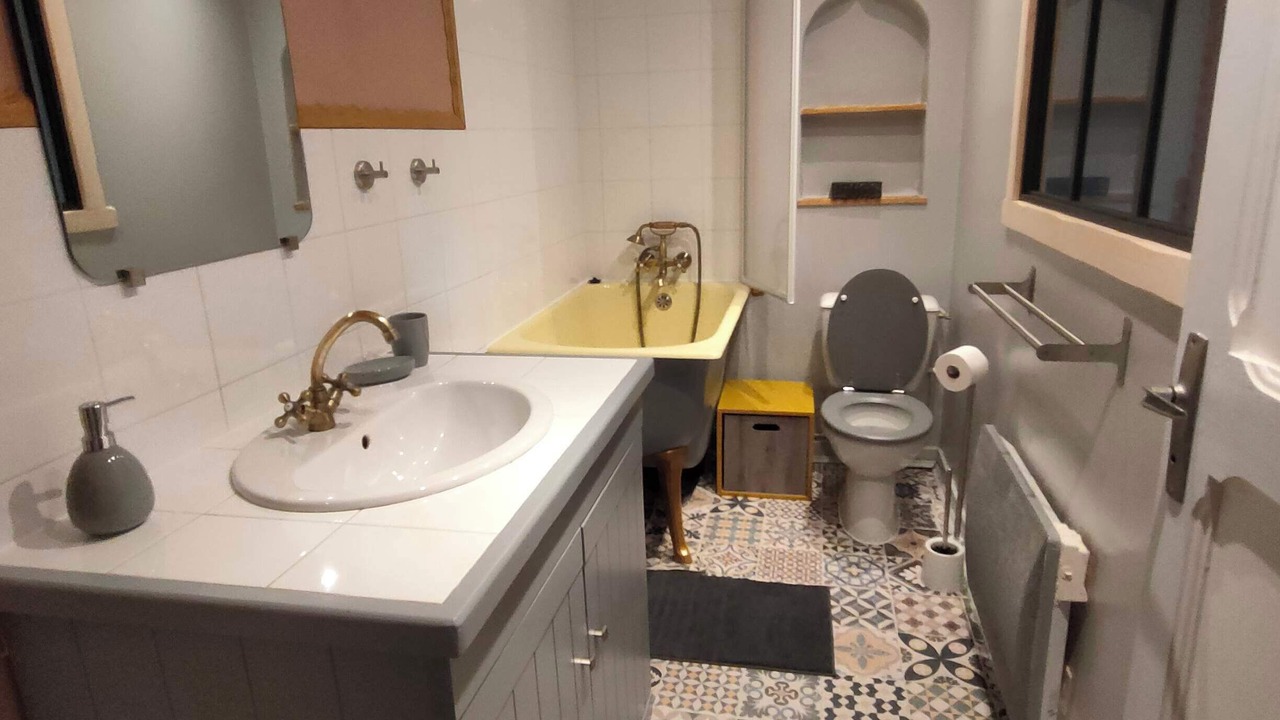 Photo of Bathroom in Reaumont