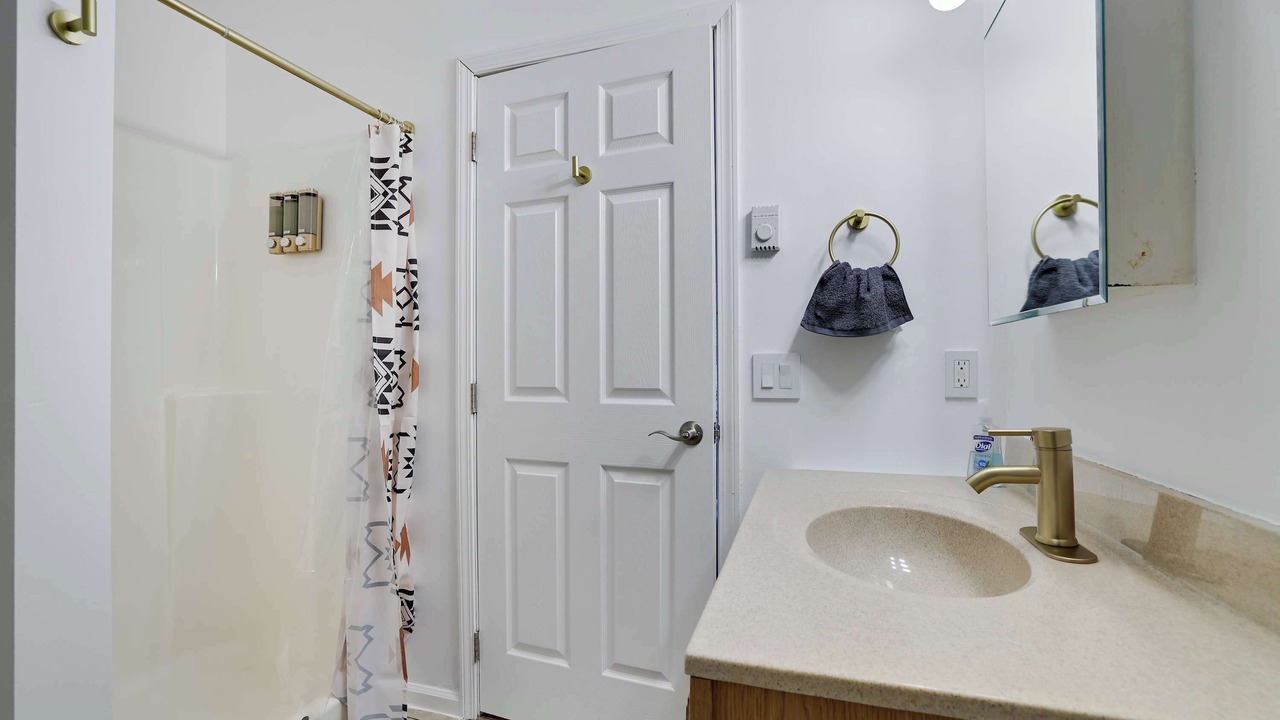 Photo of Bathroom in Hickory Hills