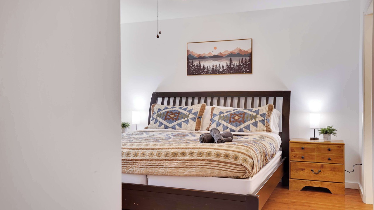 Photo of Bedroom in Hickory Hills