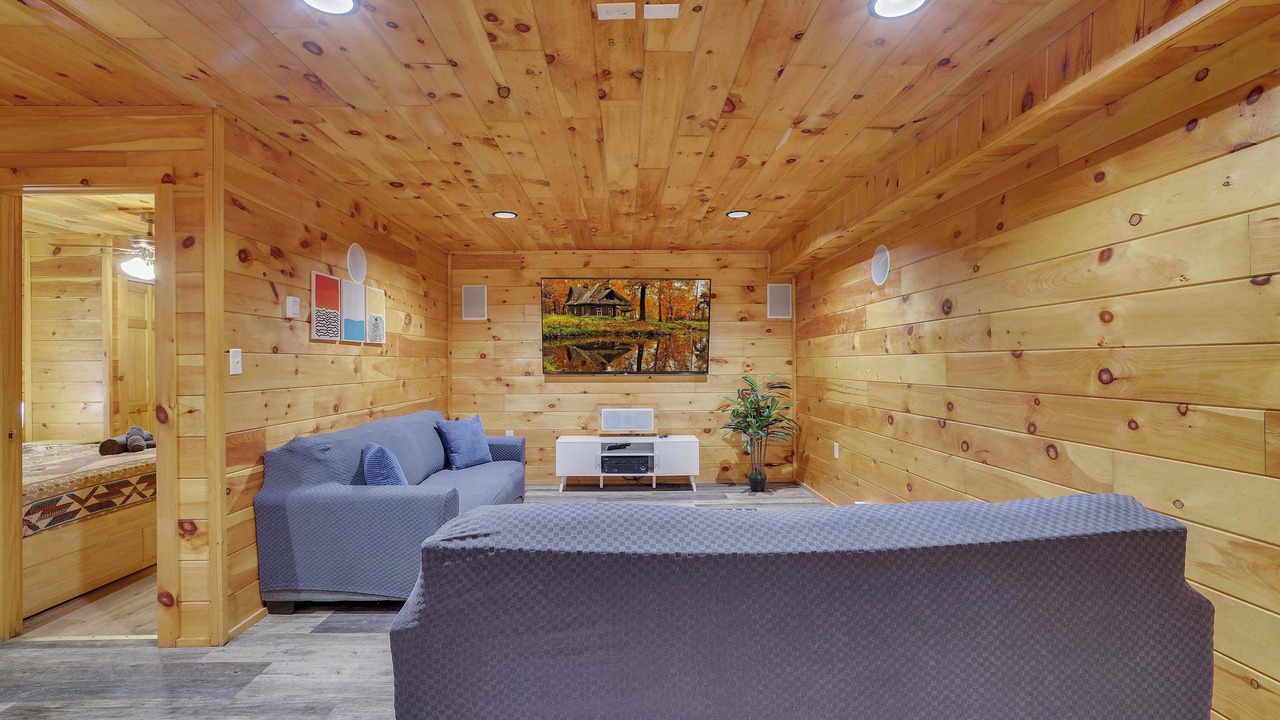 Photo of Livingroom in Hickory Hills