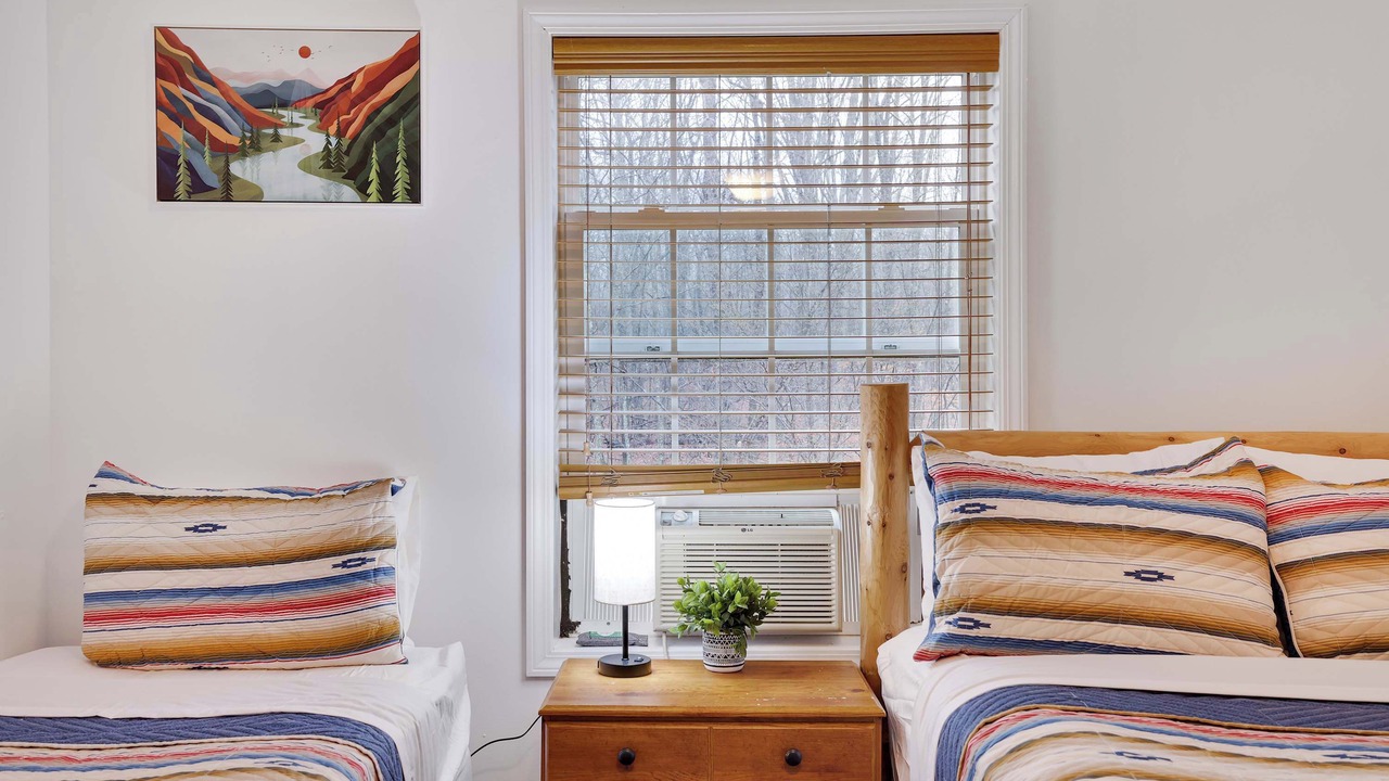 Photo of Bedroom in Hickory Hills