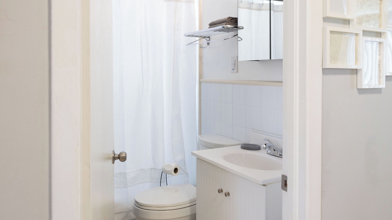 Photo of Bathroom in LaSalle