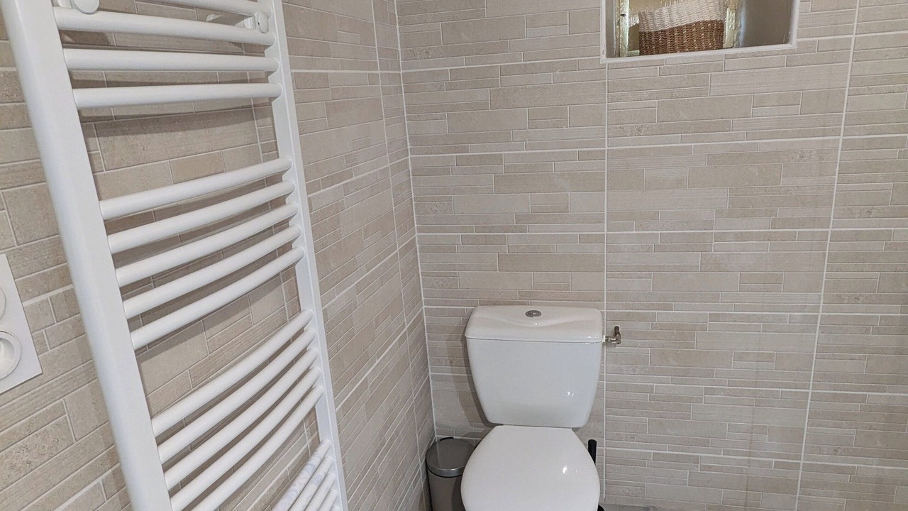 Photo of Bathroom in Orthoux-Serignac-Quilhan