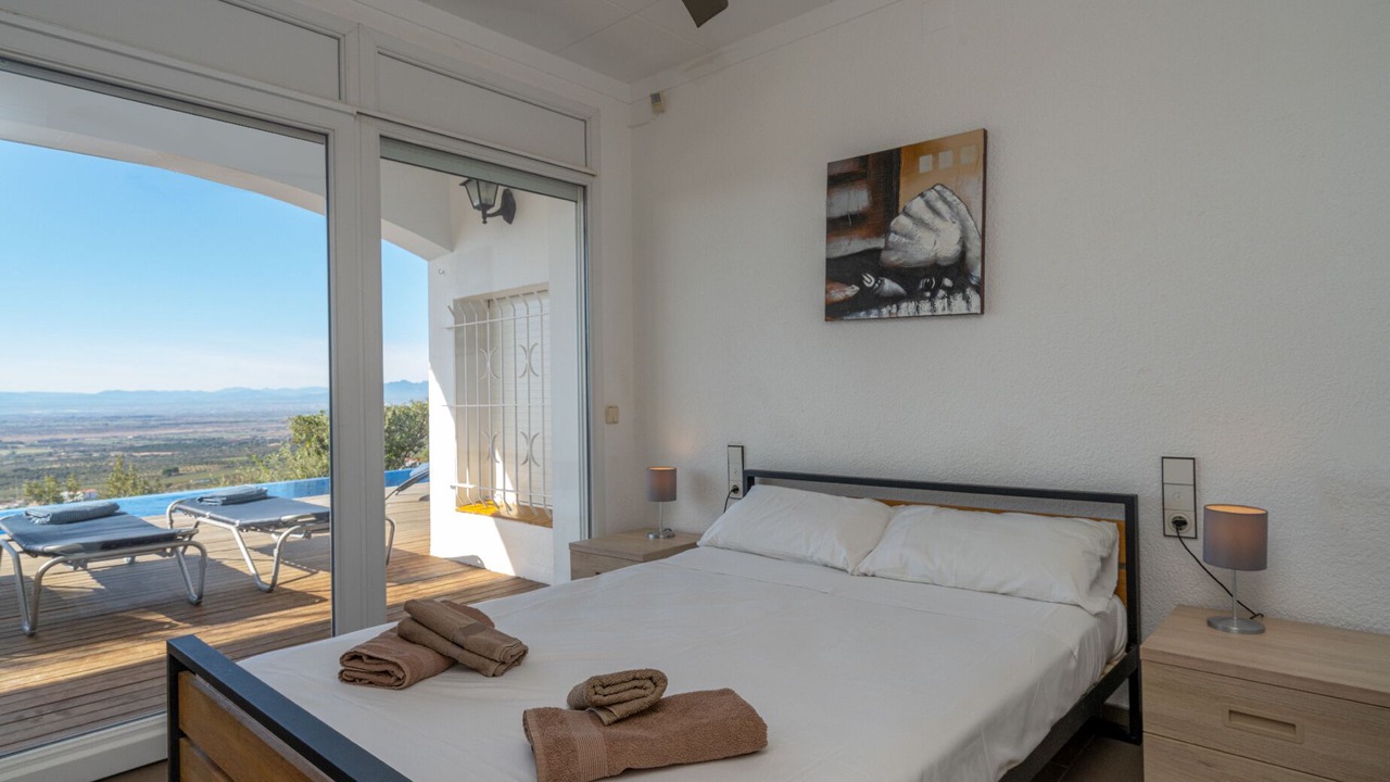 Photo of Bedroom in Roses