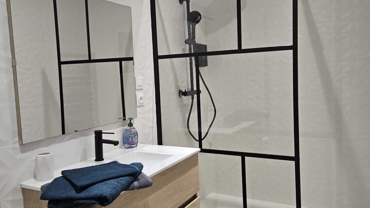 Photo of Bathroom in Troyes