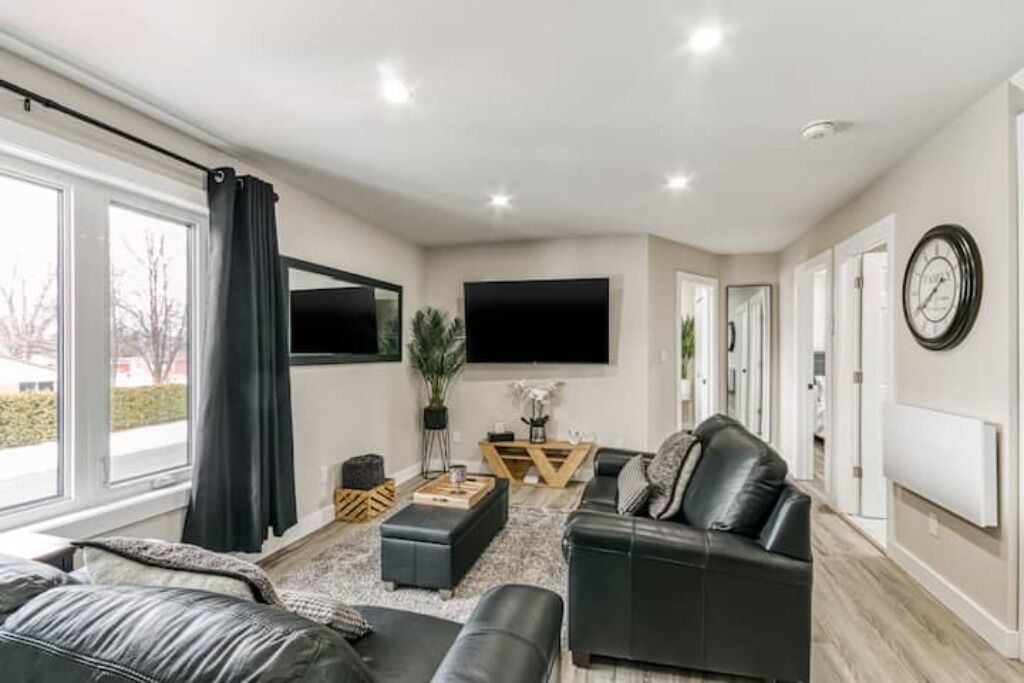 Photo of Livingroom in Sudbury
