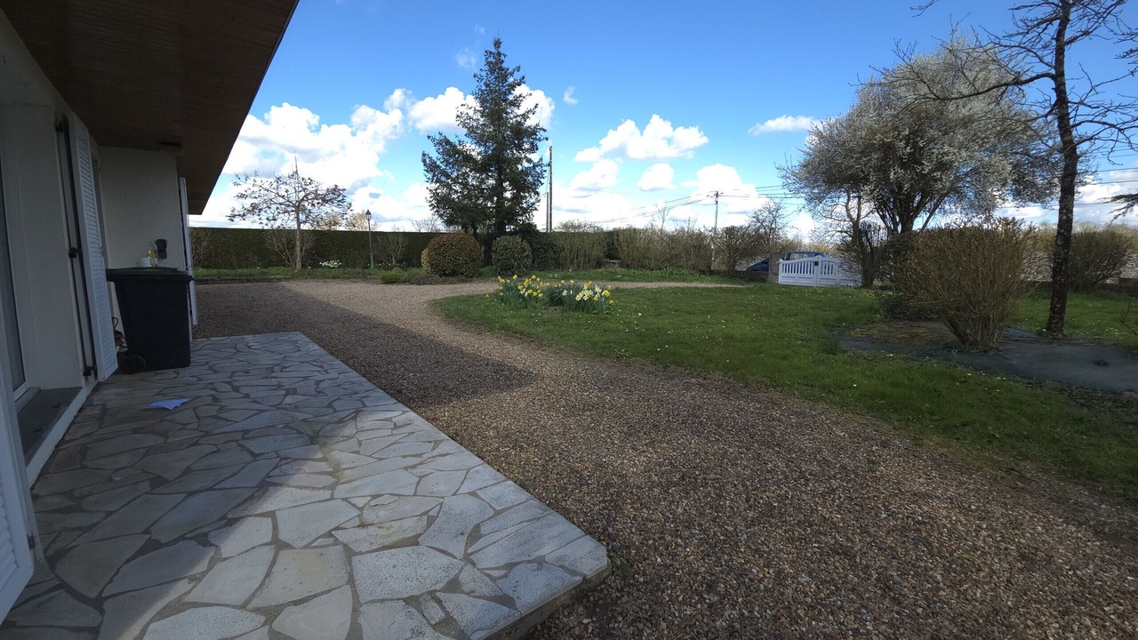 Photo of Others in Varades