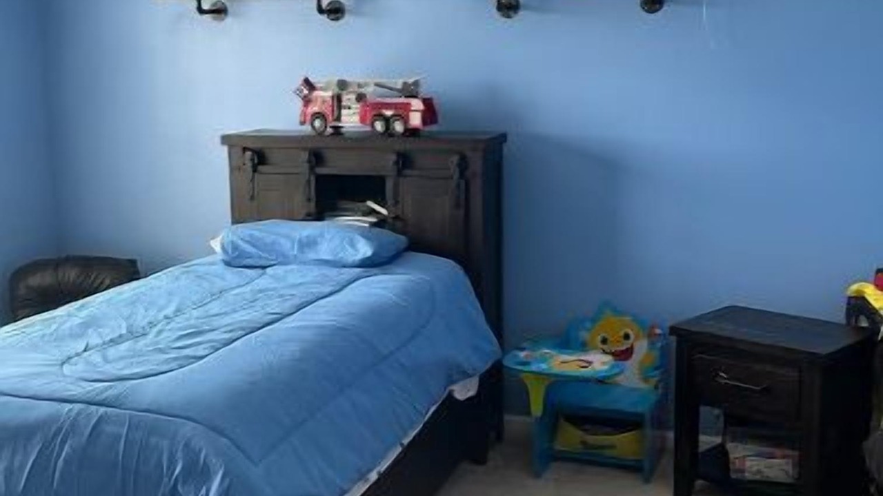 Photo of Bedroom in Crown Point