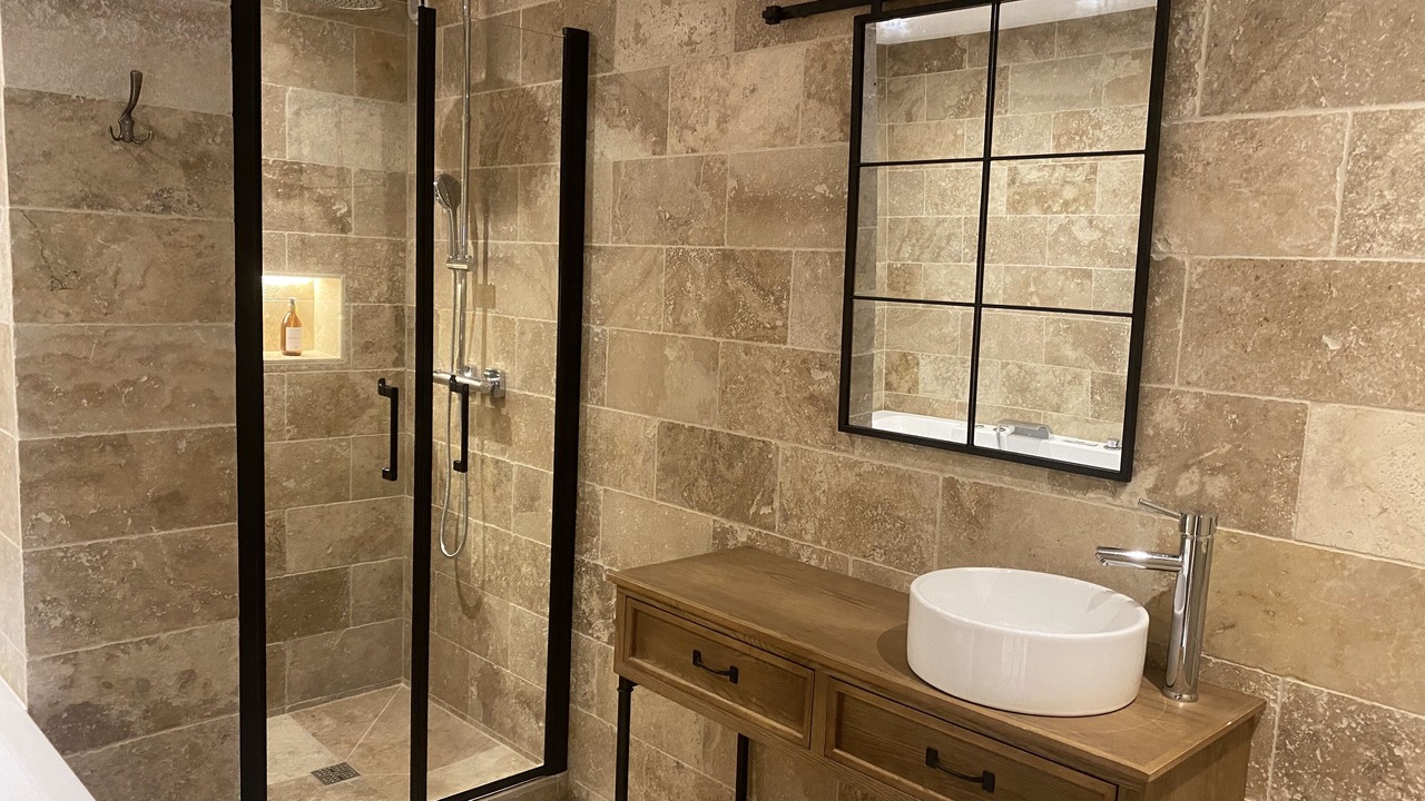 Photo of Bathroom in Cornil