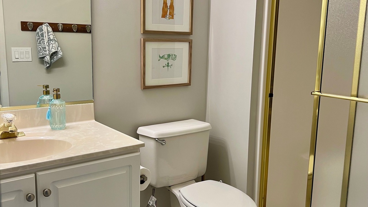Photo of Bathroom in Heron Harbour Isle