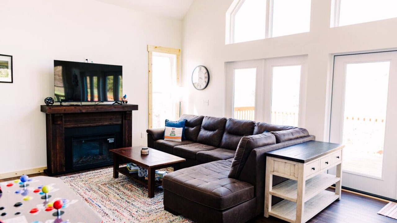 Photo of Livingroom in New River
