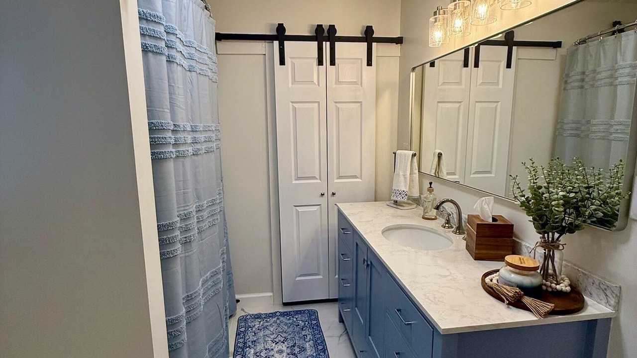Photo of Bathroom in Unaka