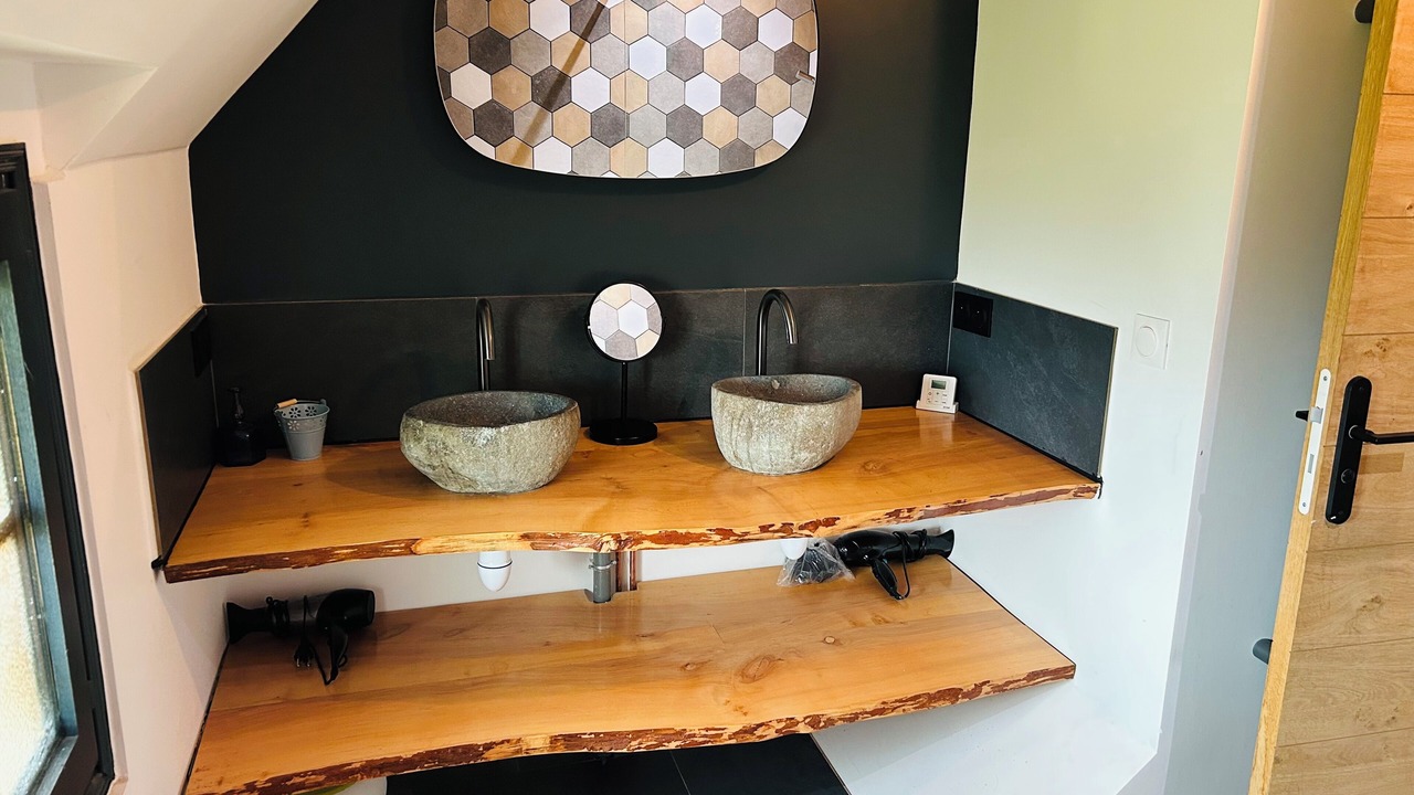 Photo of Bathroom in Lorleau