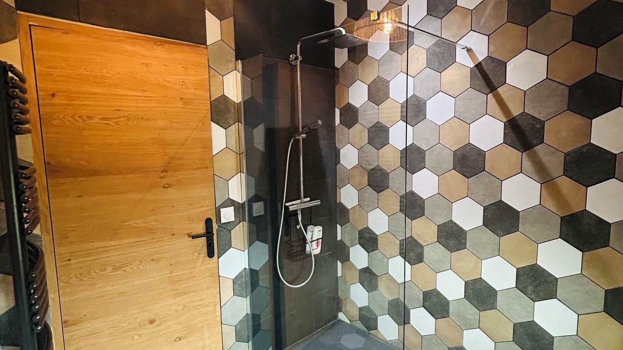 Photo of Bathroom in Lorleau