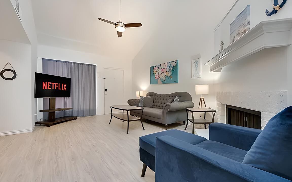 Photo of Livingroom in Northeast Dallas