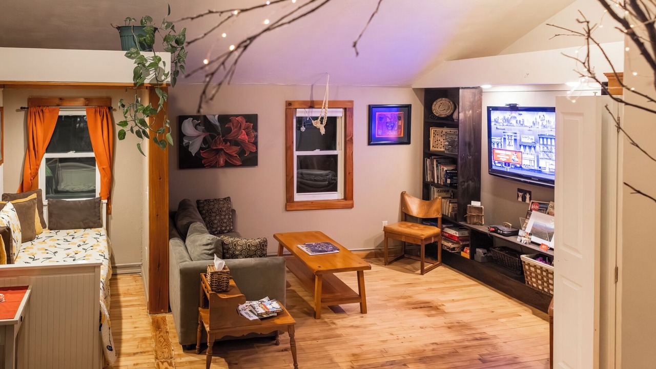 Photo of Livingroom in South End