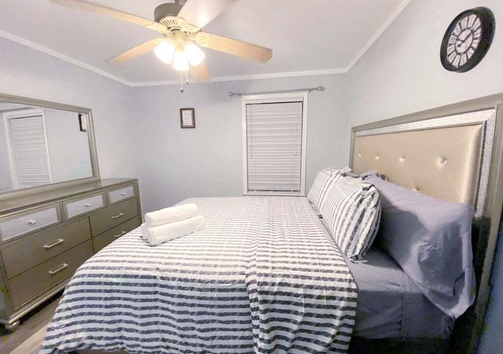 Photo of Bedroom in Lake Highlands