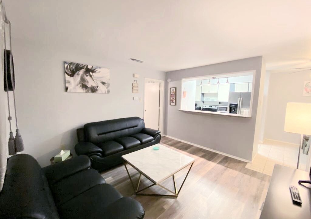 Photo of Livingroom in Lake Highlands