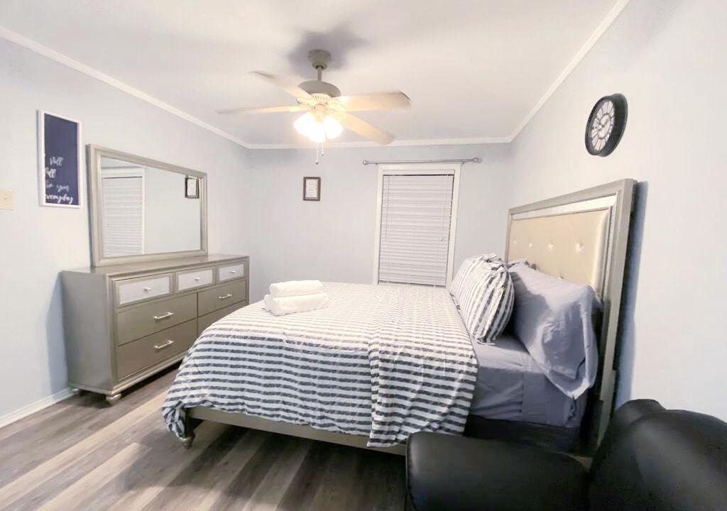 Photo of Bedroom in Lake Highlands