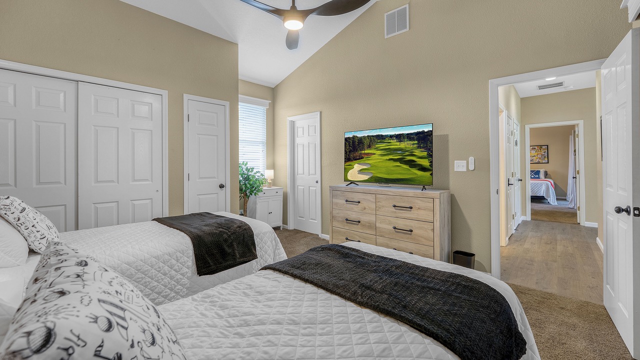 Photo of Bedroom in Camdenton