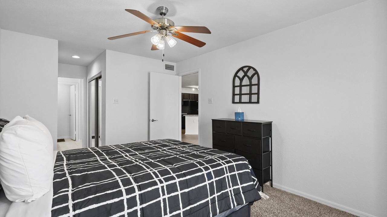 Photo of Bedroom in Astrodome