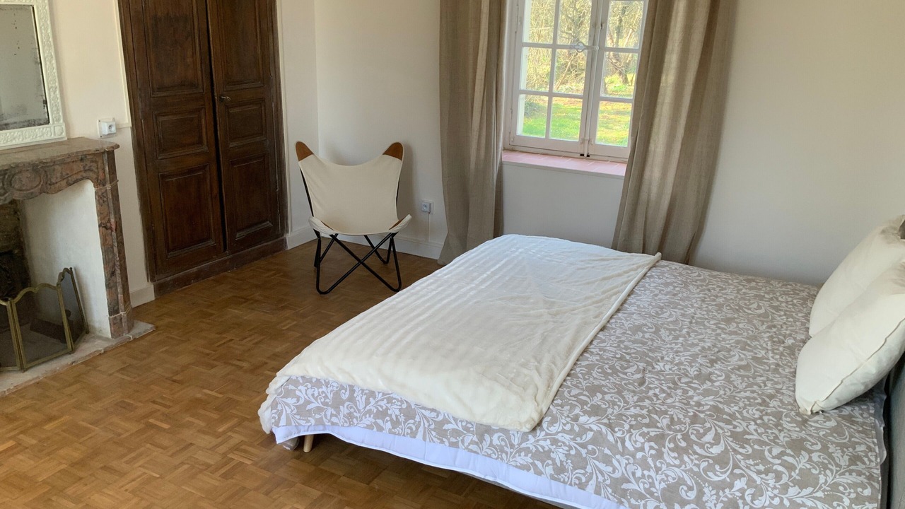 Photo of Bedroom in Parce-sur-Sarthe